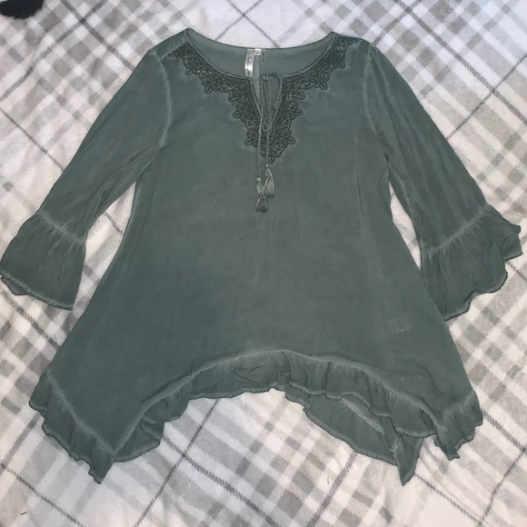 Green embroidered boho peasant top - Picture 2 of 6